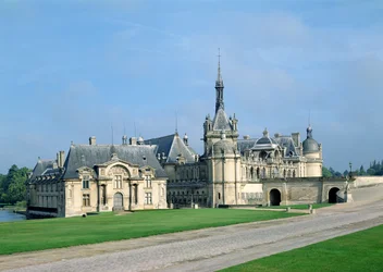 Le Petit Château, aussi appelé le Châtelet ou la Capitainerie, la tour de la chapelle et le Grand Château, c.1560